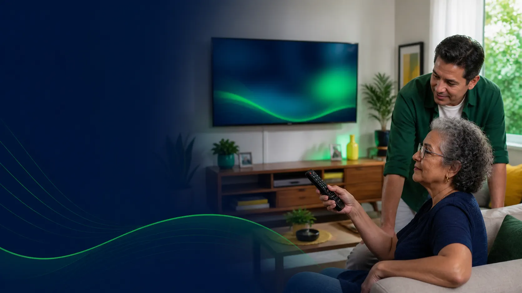 Pessoa recebendo ajuda para usar o controle da Smart TV